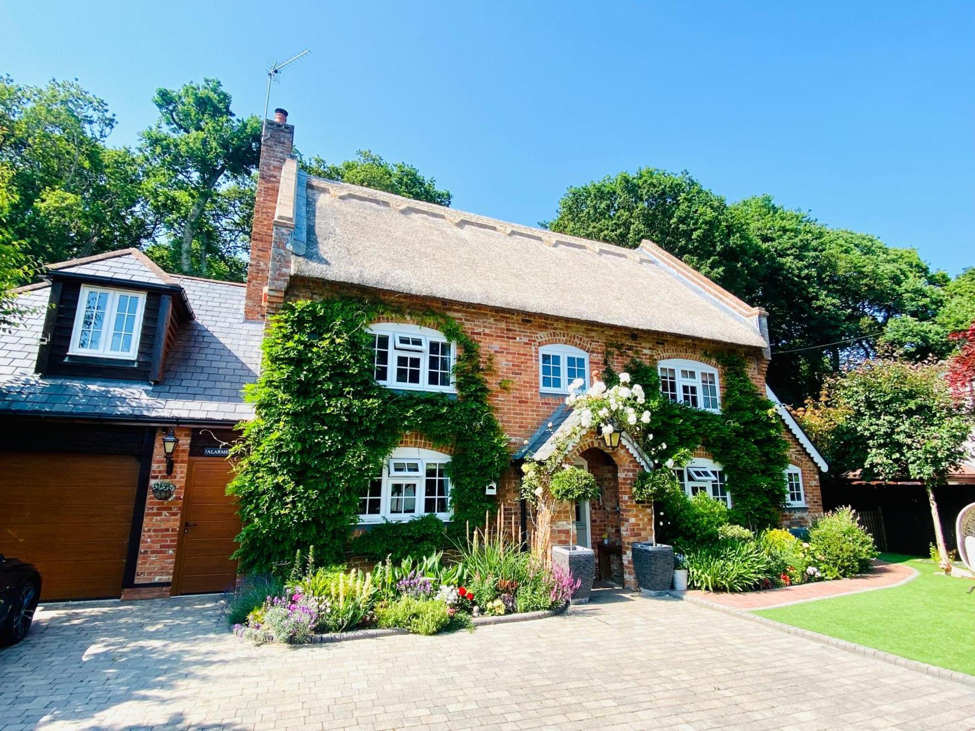 Little Woodside A Beautiful New Forest Self Contained Private Luxury Annexe New Milton Eksteriør bilde