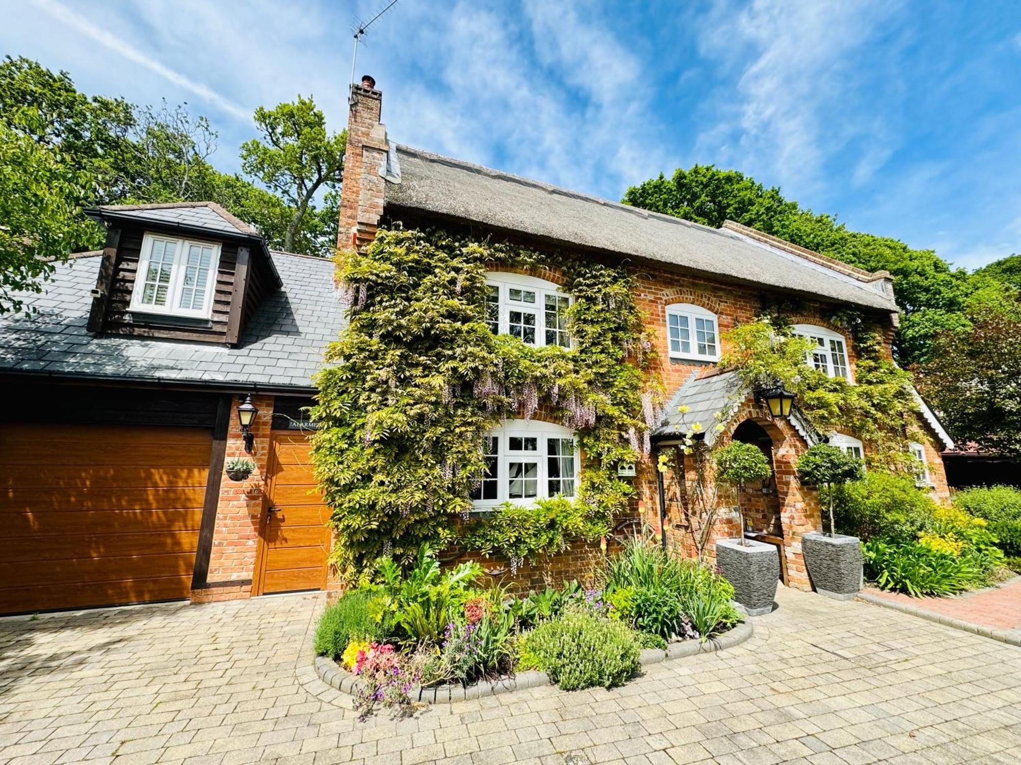 Little Woodside A Beautiful New Forest Self Contained Private Luxury Annexe New Milton Eksteriør bilde